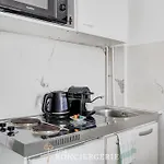 Studio Confort Et Boheme Chic A Paris 19E